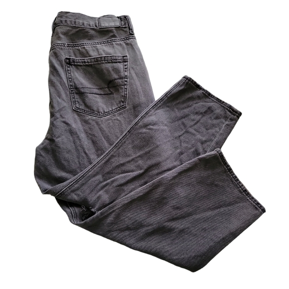 ๐ต 2 for $40 ๐ต AMERICAN EAGLE RIPPED MOM JEANS - Picture 8 of 11